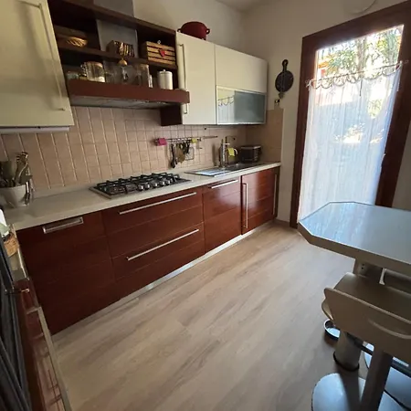 Accogliente Casa Con Giardino A Olbia Semesterbostad